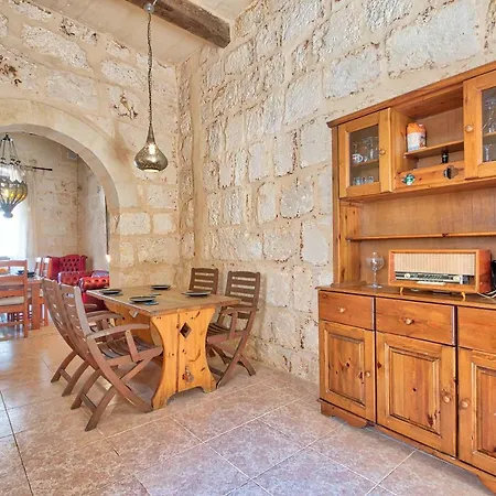 Mel192 - House Of Character - Private Entrance Semesterbostad Mellieħa